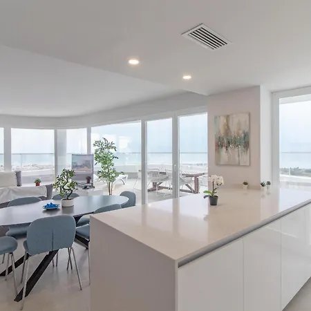 Global Properties, Nuevo Con Piscina Privada Y Terraza Con Vistas Al Mar Apartament