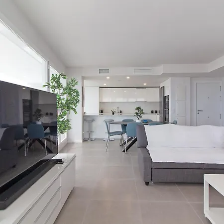 Global Properties, Nuevo Con Piscina Privada Y Terraza Con Vistas Al Mar Apartament *