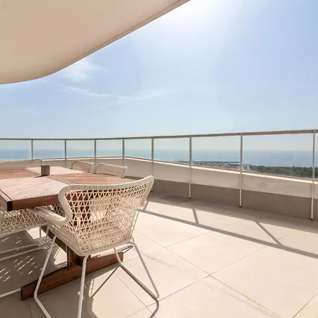 Global Properties, Nuevo Con Piscina Privada Y Terraza Con Vistas Al Mar Appartamento *
