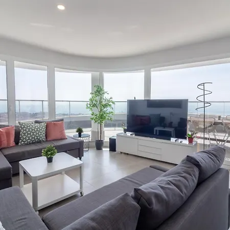 Global Properties, Nuevo Con Piscina Privada Y Terraza Con Vistas Al Mar